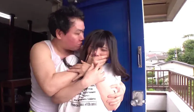 Tình đầu của tôi đã bị gã hàng xóm nắc tơi tả